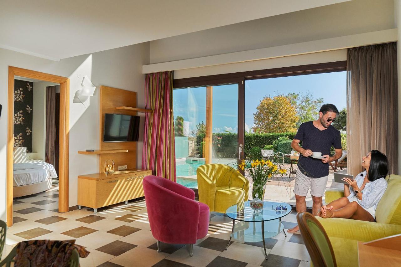 Alexandra Golden Boutique Hotel-Adults Only 크리시 아모우디아 외부 사진
