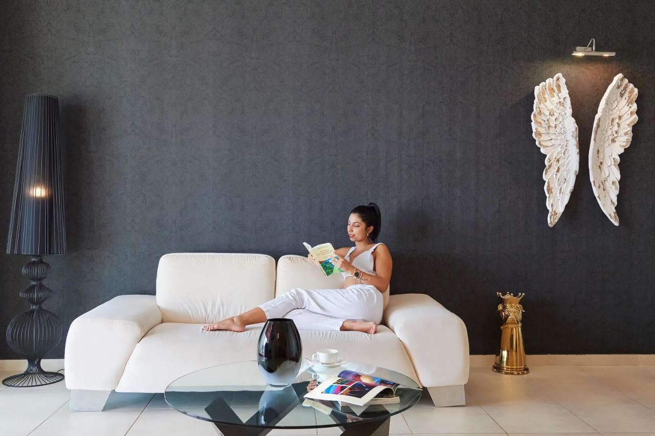 Alexandra Golden Boutique Hotel-Adults Only 크리시 아모우디아 외부 사진