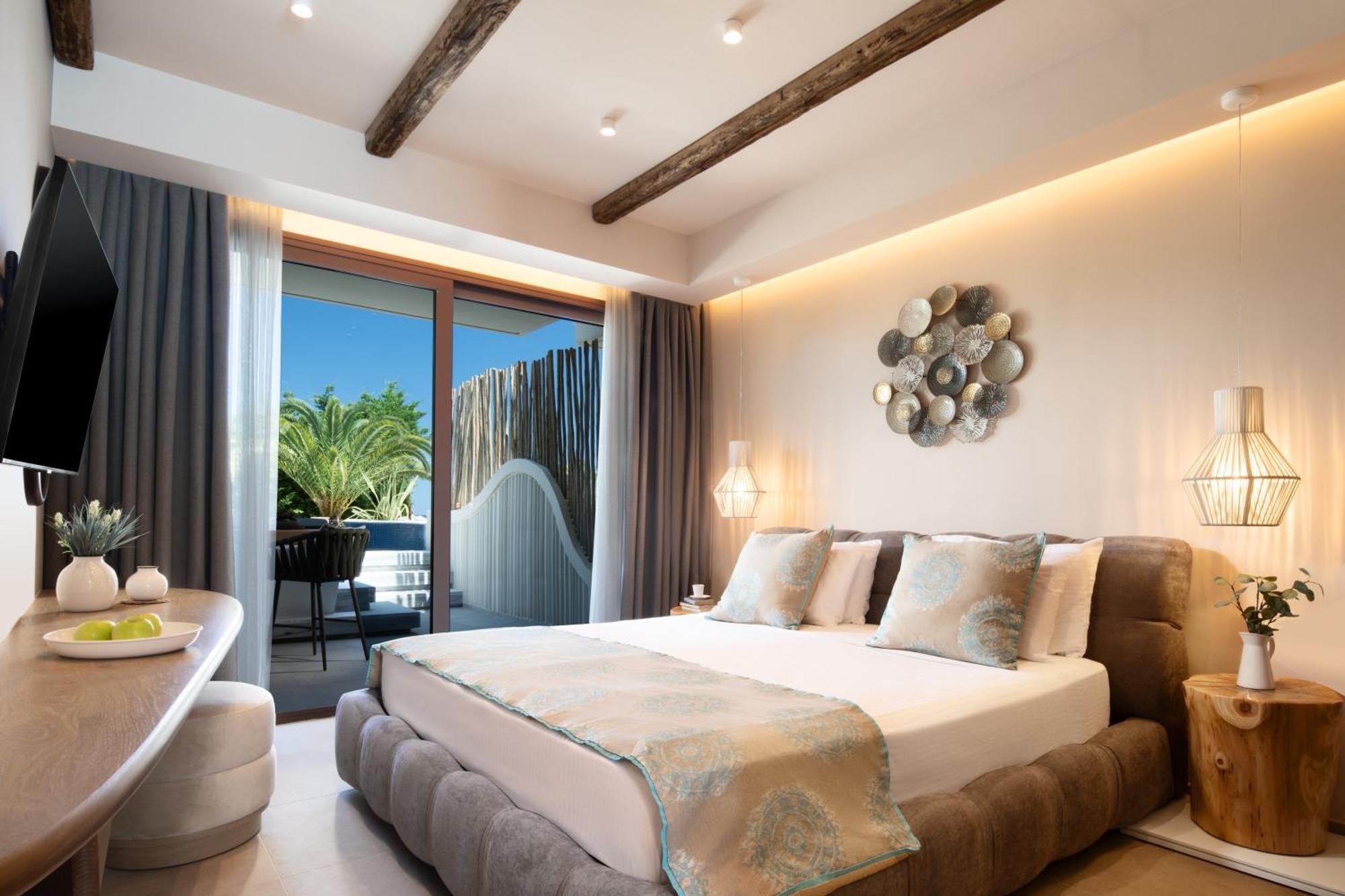Alexandra Golden Boutique Hotel-Adults Only 크리시 아모우디아 외부 사진