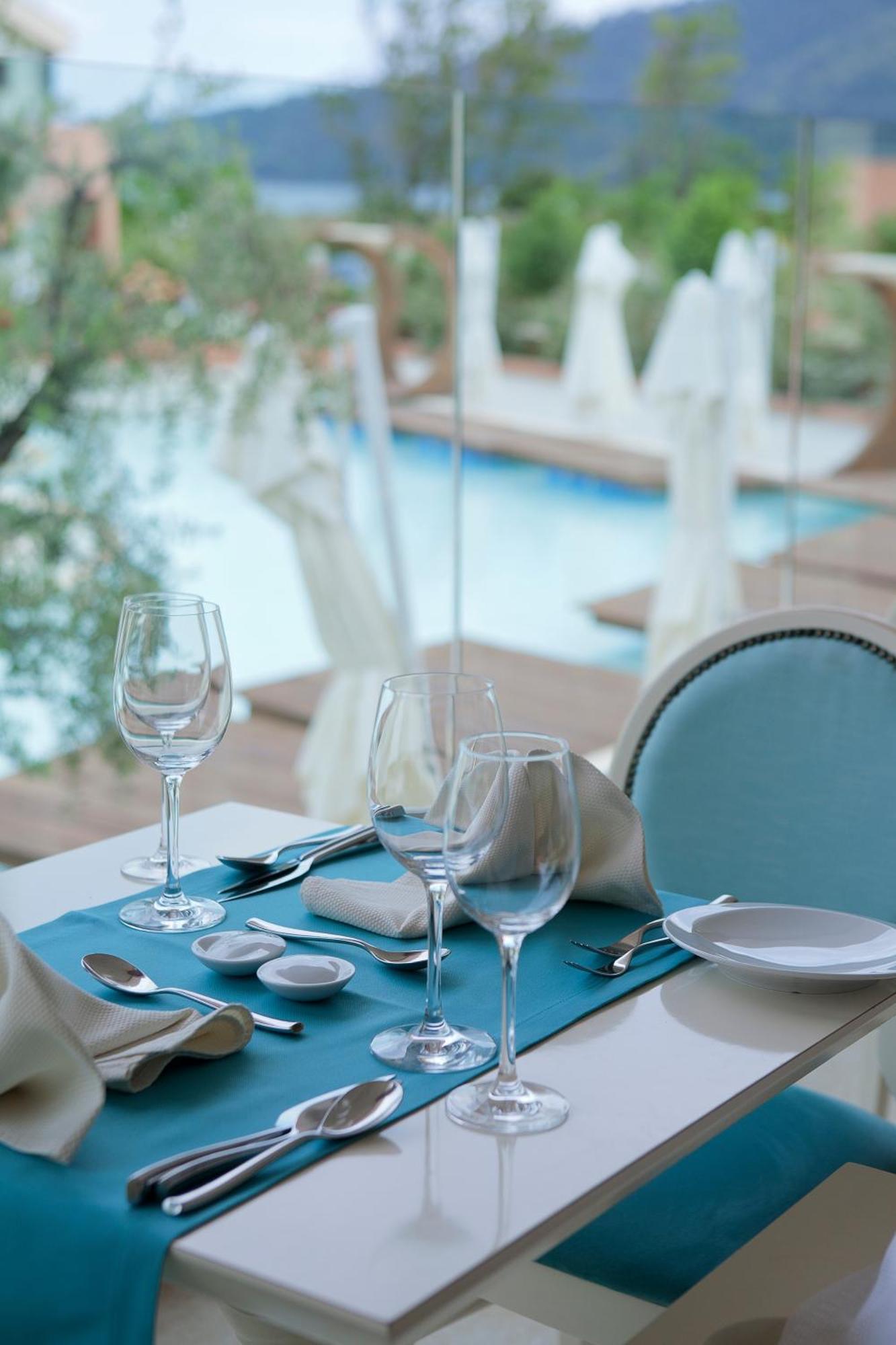 Alexandra Golden Boutique Hotel-Adults Only 크리시 아모우디아 외부 사진