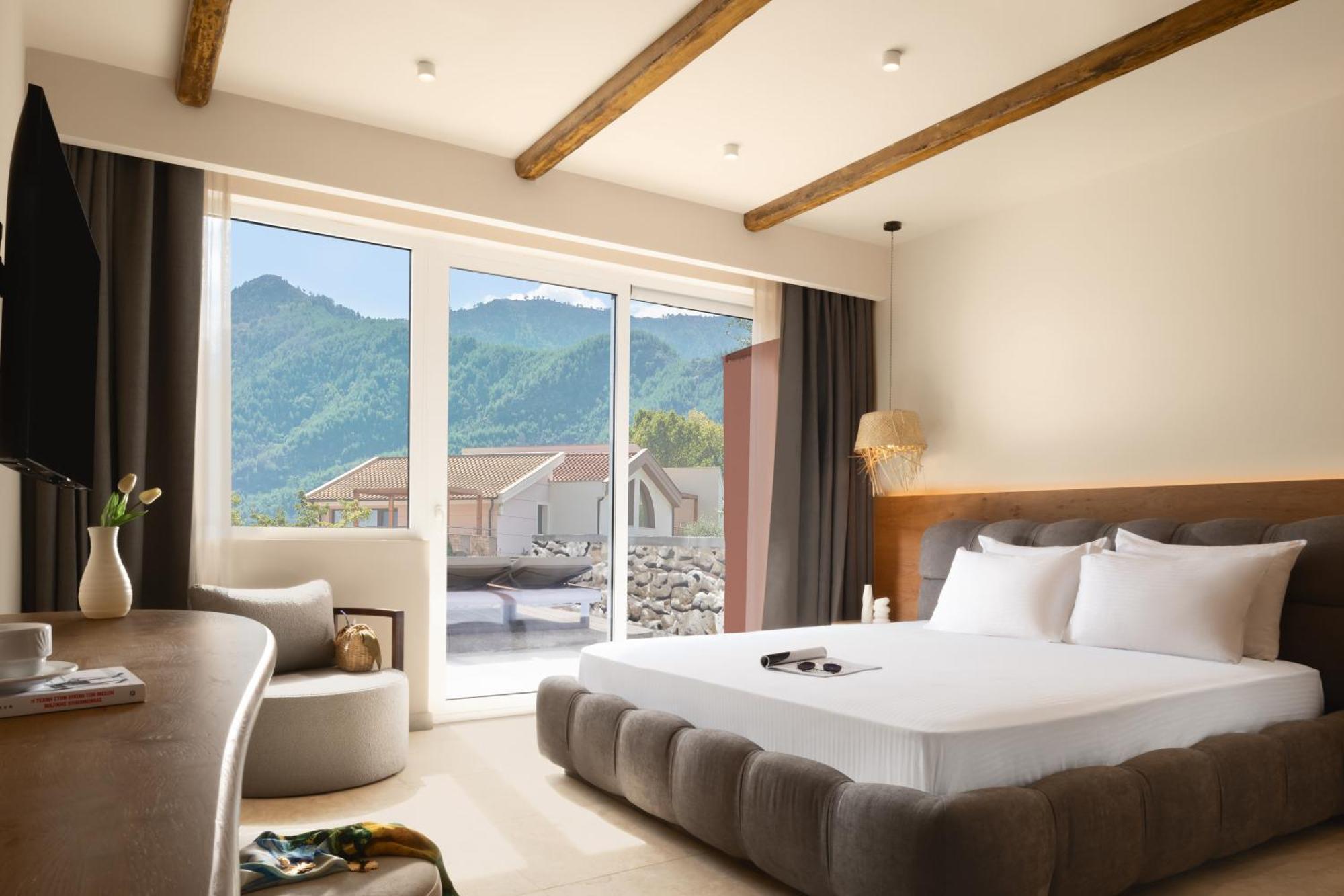 Alexandra Golden Boutique Hotel-Adults Only 크리시 아모우디아 외부 사진