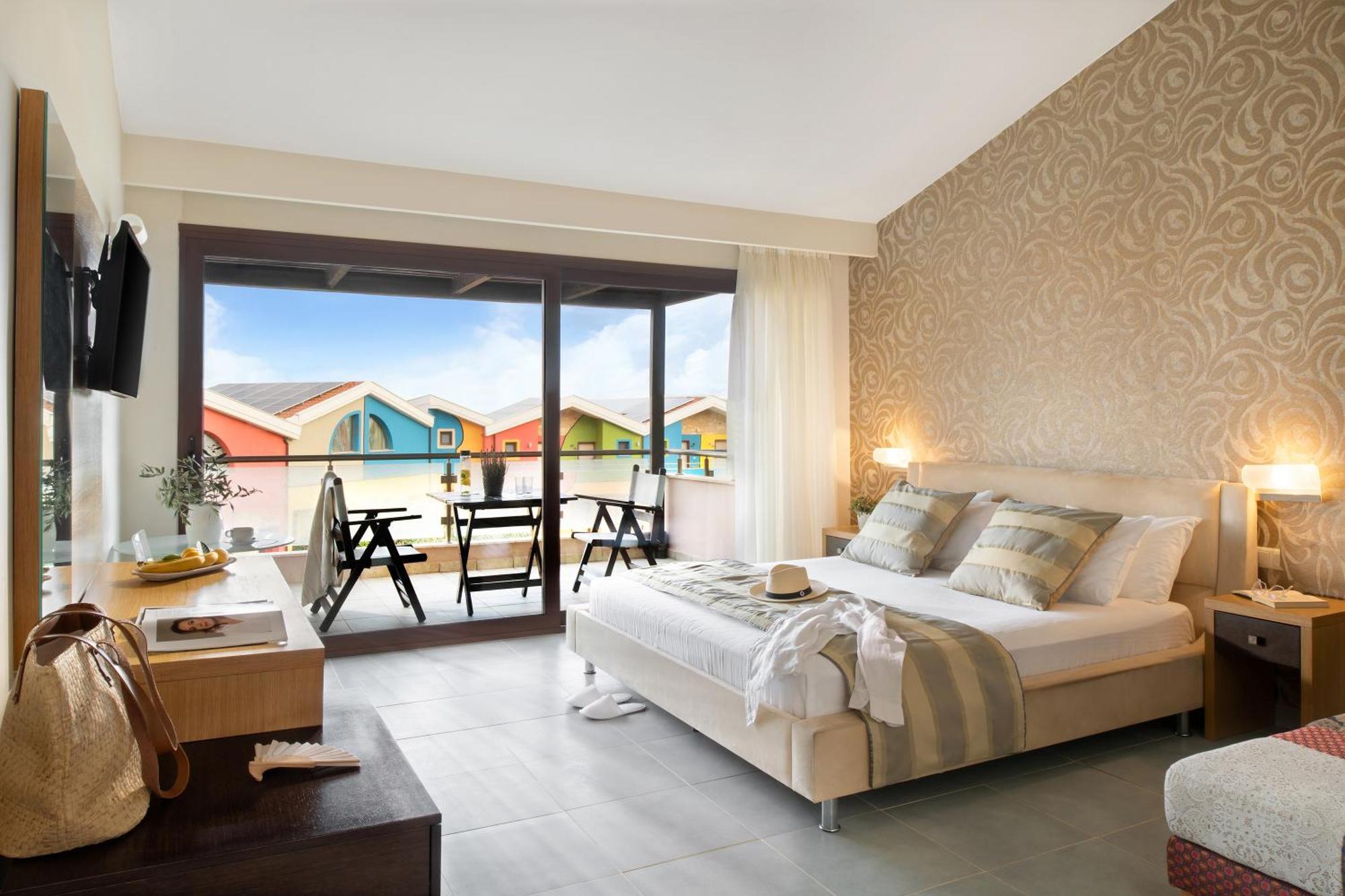 Alexandra Golden Boutique Hotel-Adults Only 크리시 아모우디아 외부 사진